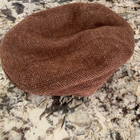 Bespoke Harris Tweed Cap - Picture 2 of 2